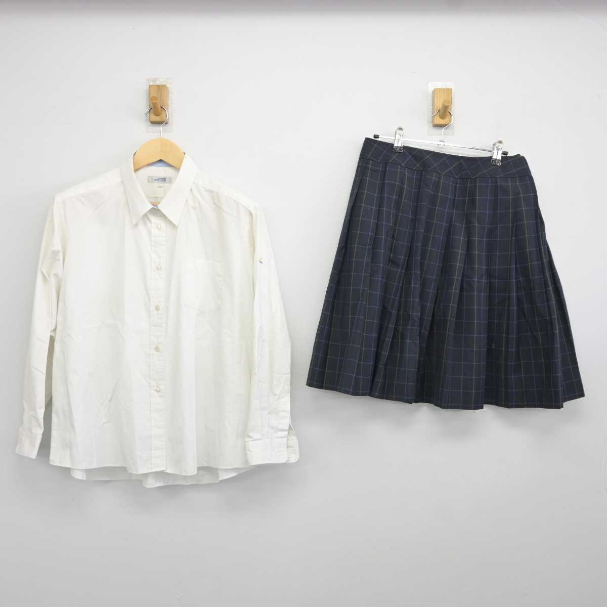 【中古】福井県 啓新高等学校 女子制服 3点 (シャツ・スカート) sf043707