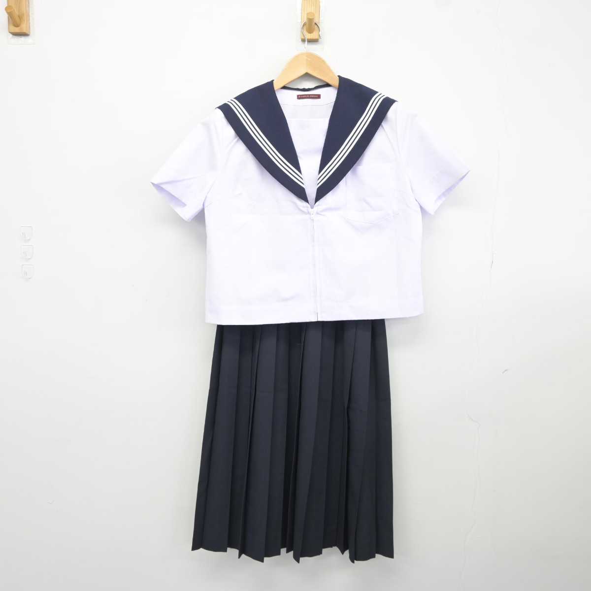 【中古】愛知県 岡崎市立六ツ美中学校 女子制服 3点 (セーラー服・スカート) sf043735