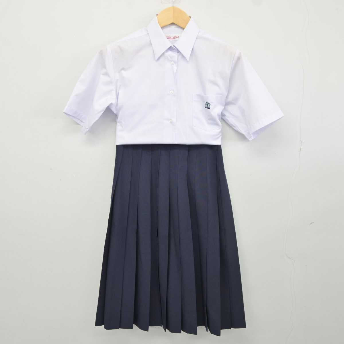 【中古】奈良県 郡山高等学校 女子制服 2点 (シャツ・スカート) sf043740