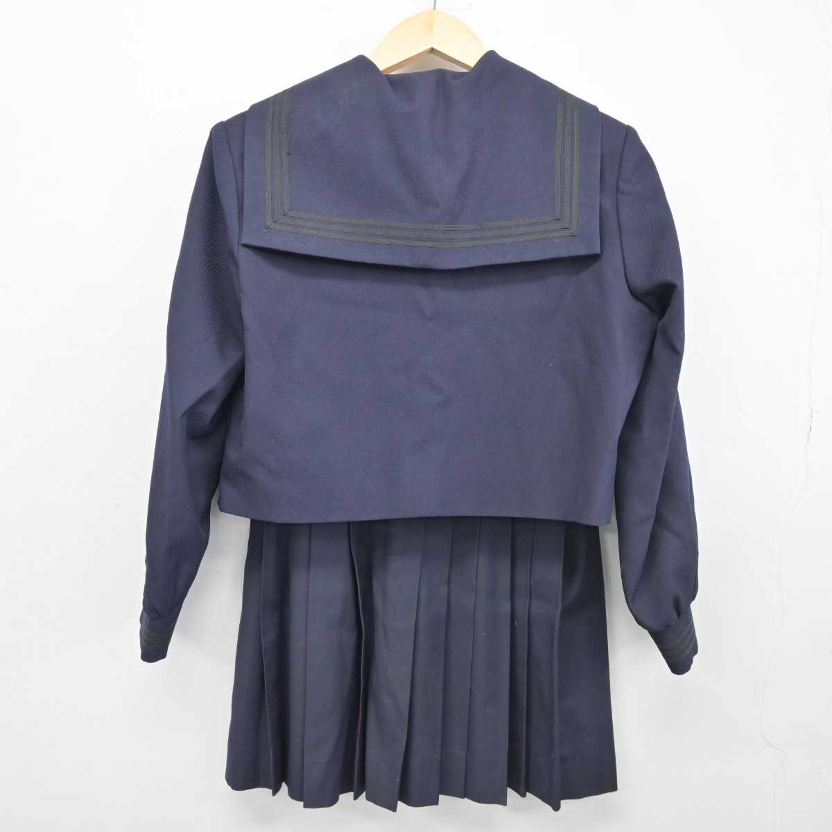 【中古】埼玉県 浦和高等学校 女子制服 4点 (セーラー服・スカート) sf043746