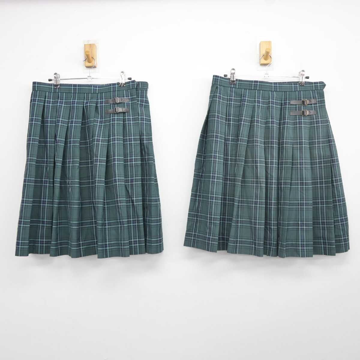 【中古】福岡県 宇美商業高等学校 女子制服 4点 (ブレザー・スカート) sf043760