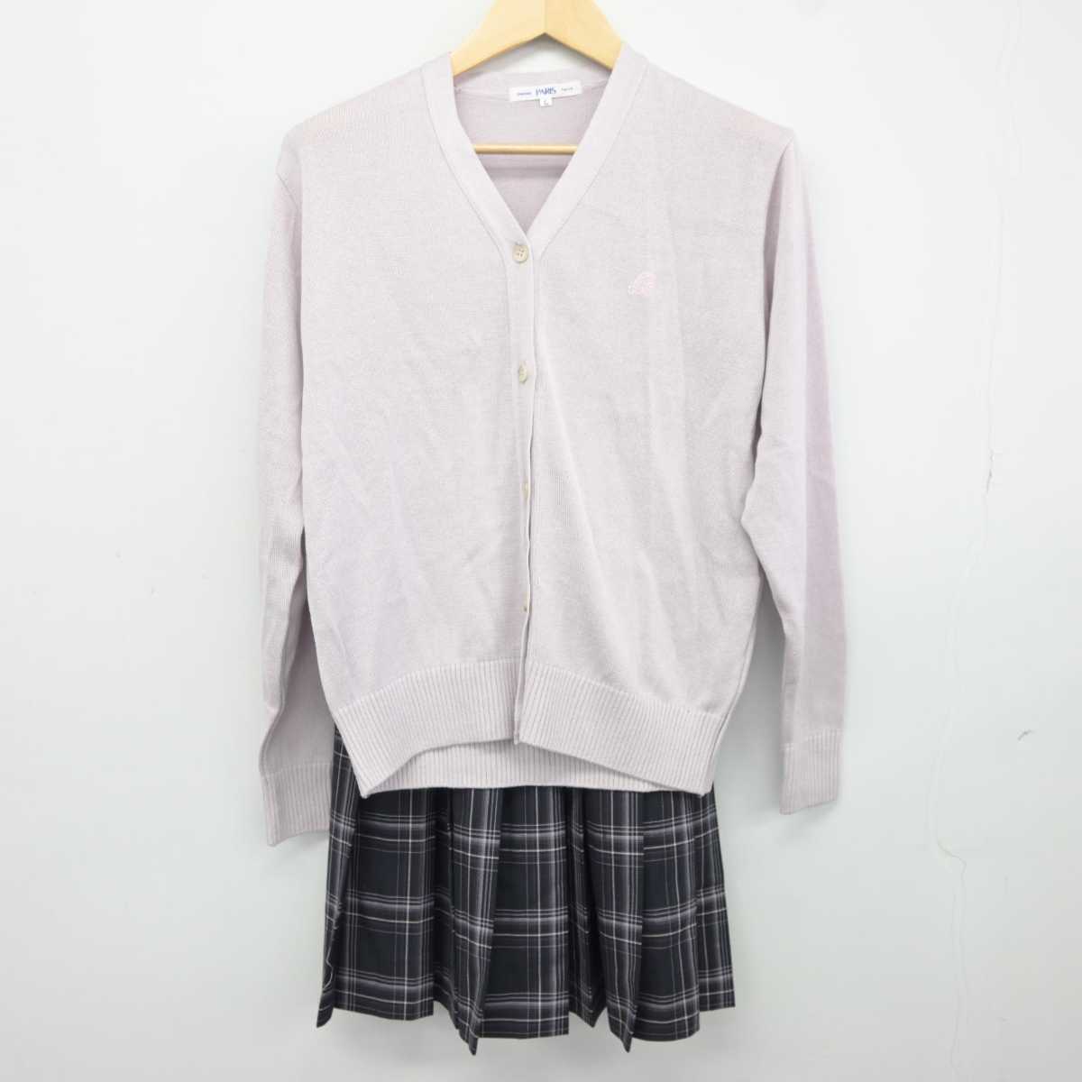 【中古】埼玉県 大妻嵐山高等学校 女子制服 3点 (ニット・ニットベスト・スカート) sf043812