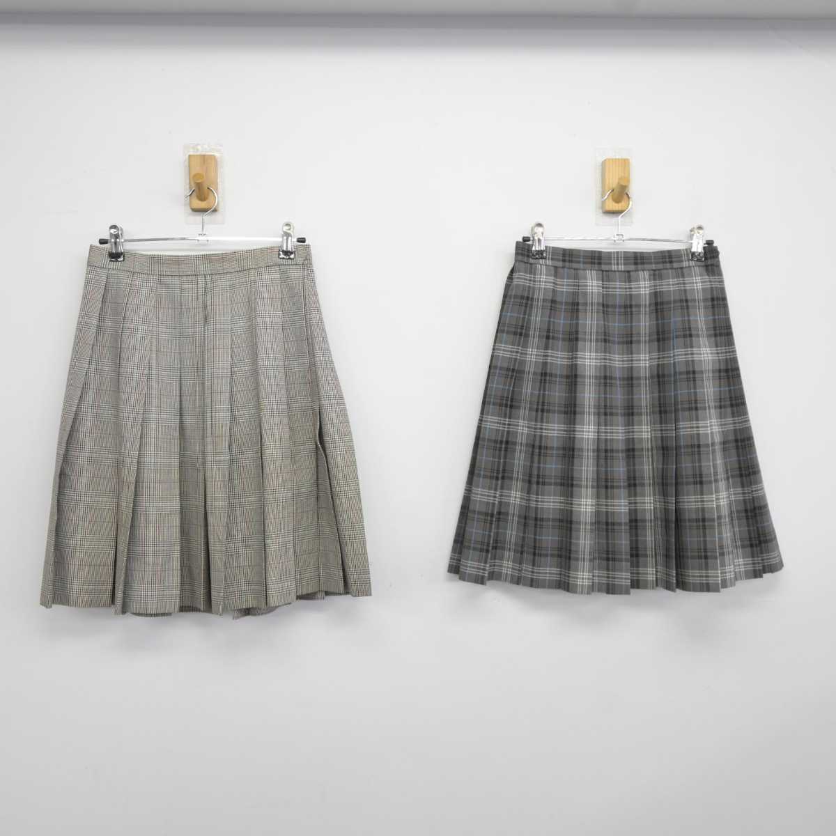 【中古】埼玉県 淑徳与野高等学校 女子制服 3点 (ブレザー・スカート・スカート) sf043875