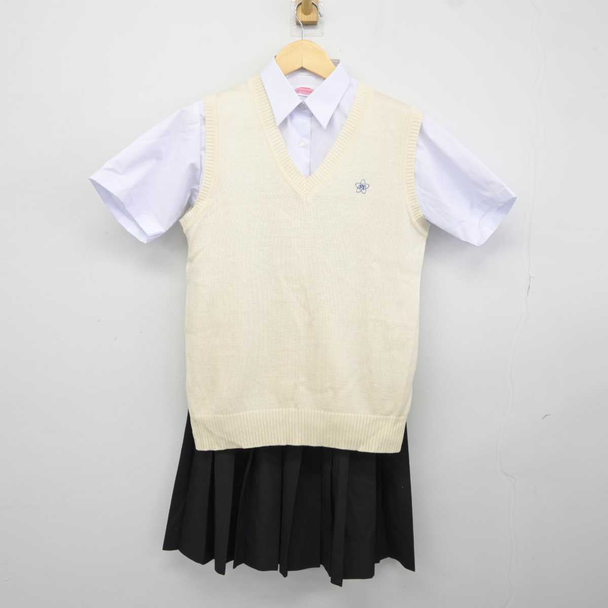 【中古】千葉県 成東高等学校 女子制服 3点 (ニットベスト・シャツ・スカート) sf043896