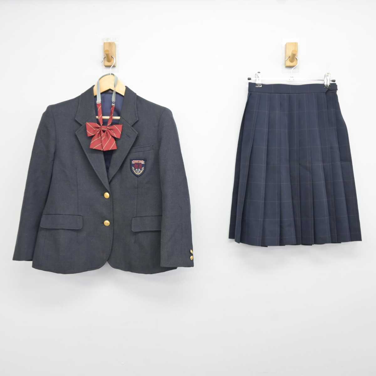 【中古】埼玉県 羽生実業高等学校 女子制服 3点 (ブレザー・スカート) sf043991