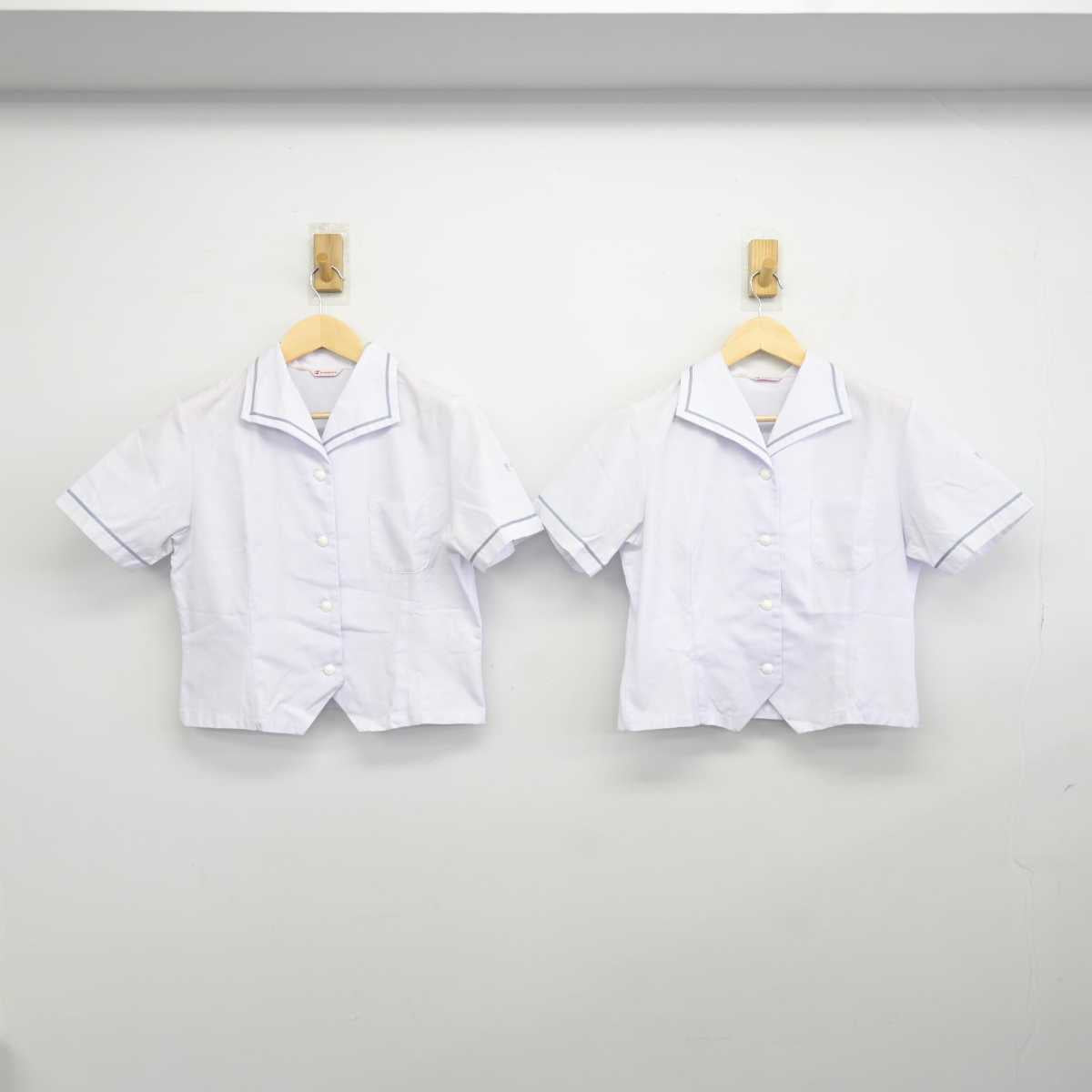 【中古】福岡県 八幡中央高等学校 女子制服 2点 (シャツ) sf044007