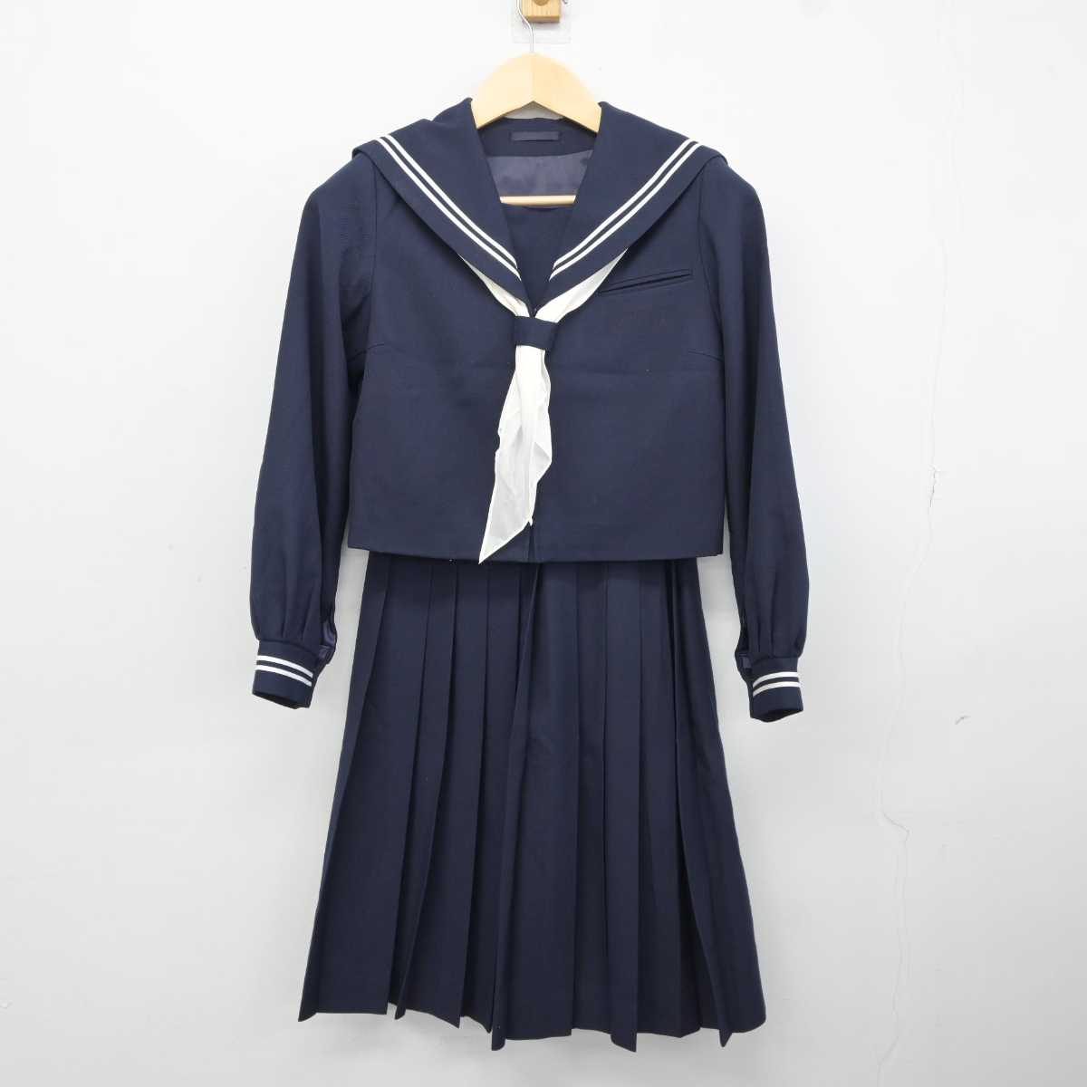 【中古】千葉県 亀山中学校 女子制服 3点 (セーラー服・スカート) sf044020