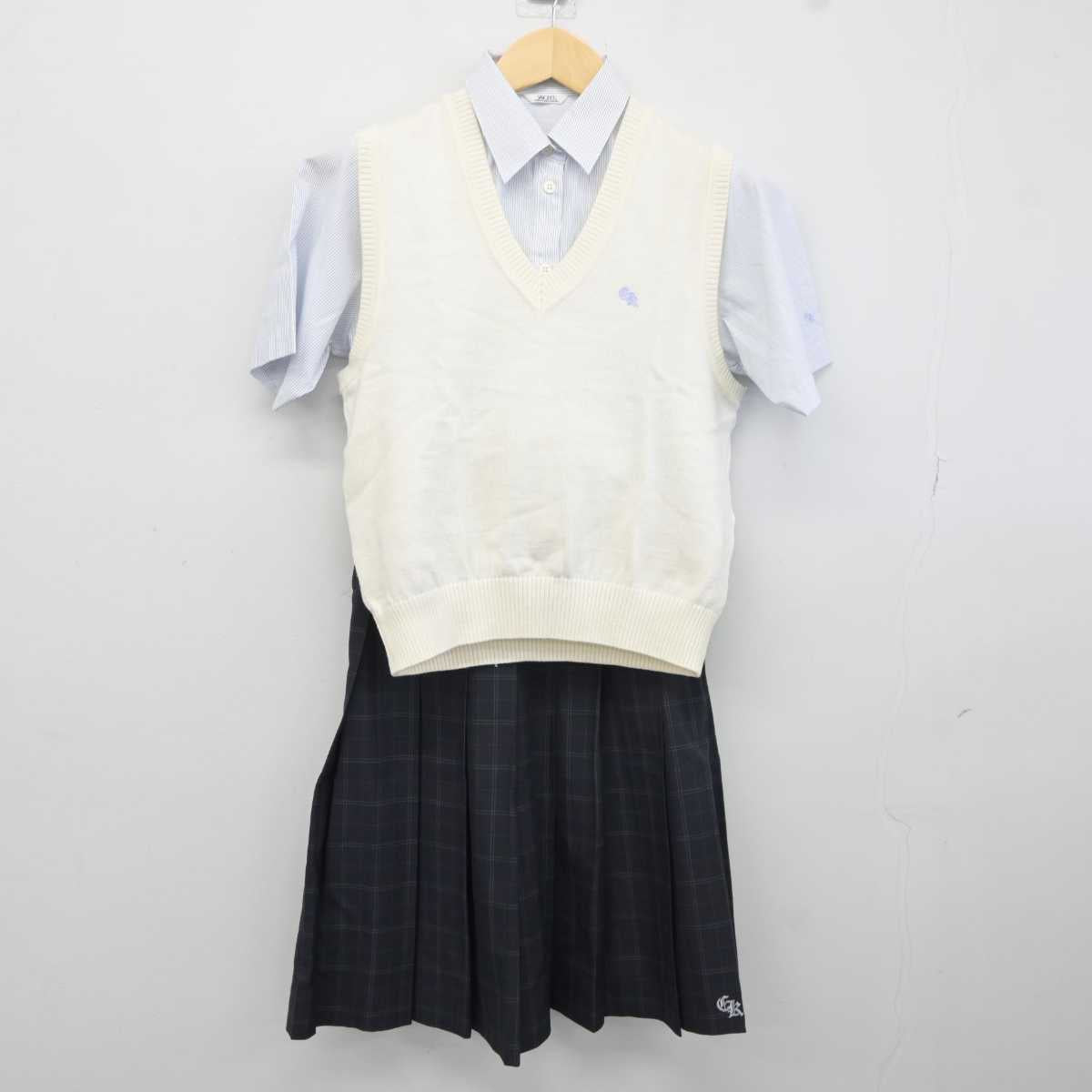 【中古】千葉県 千葉経済大学附属高等学校 女子制服 4点 (シャツ・ニットベスト・スカート) sf044063