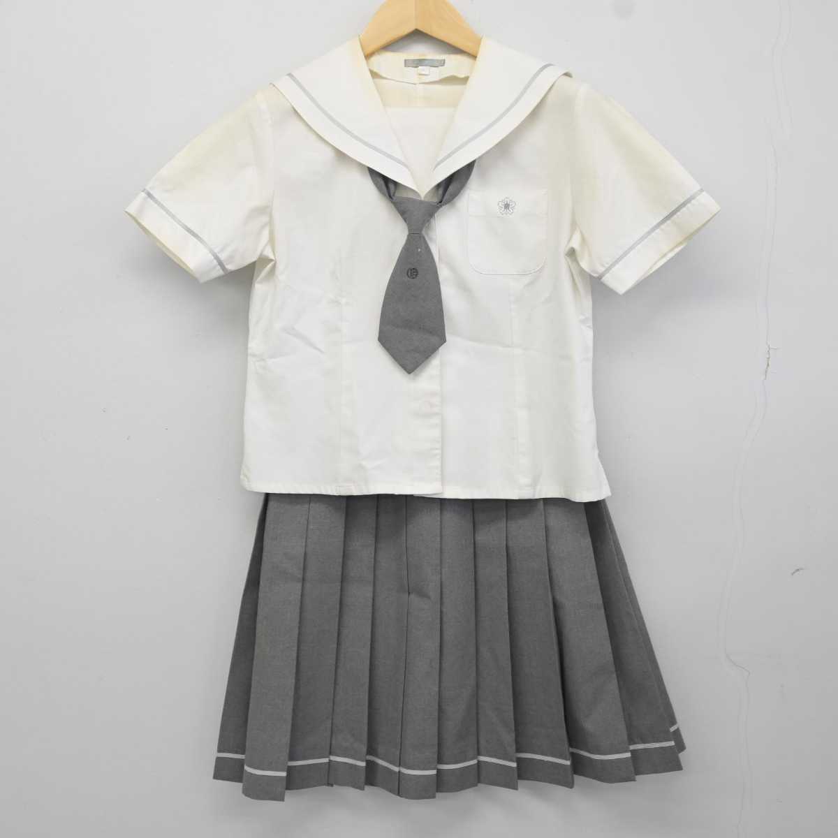 【中古】東京都 大泉高等学校附属中学校 女子制服 3点 (セーラー服・スカート) sf044252