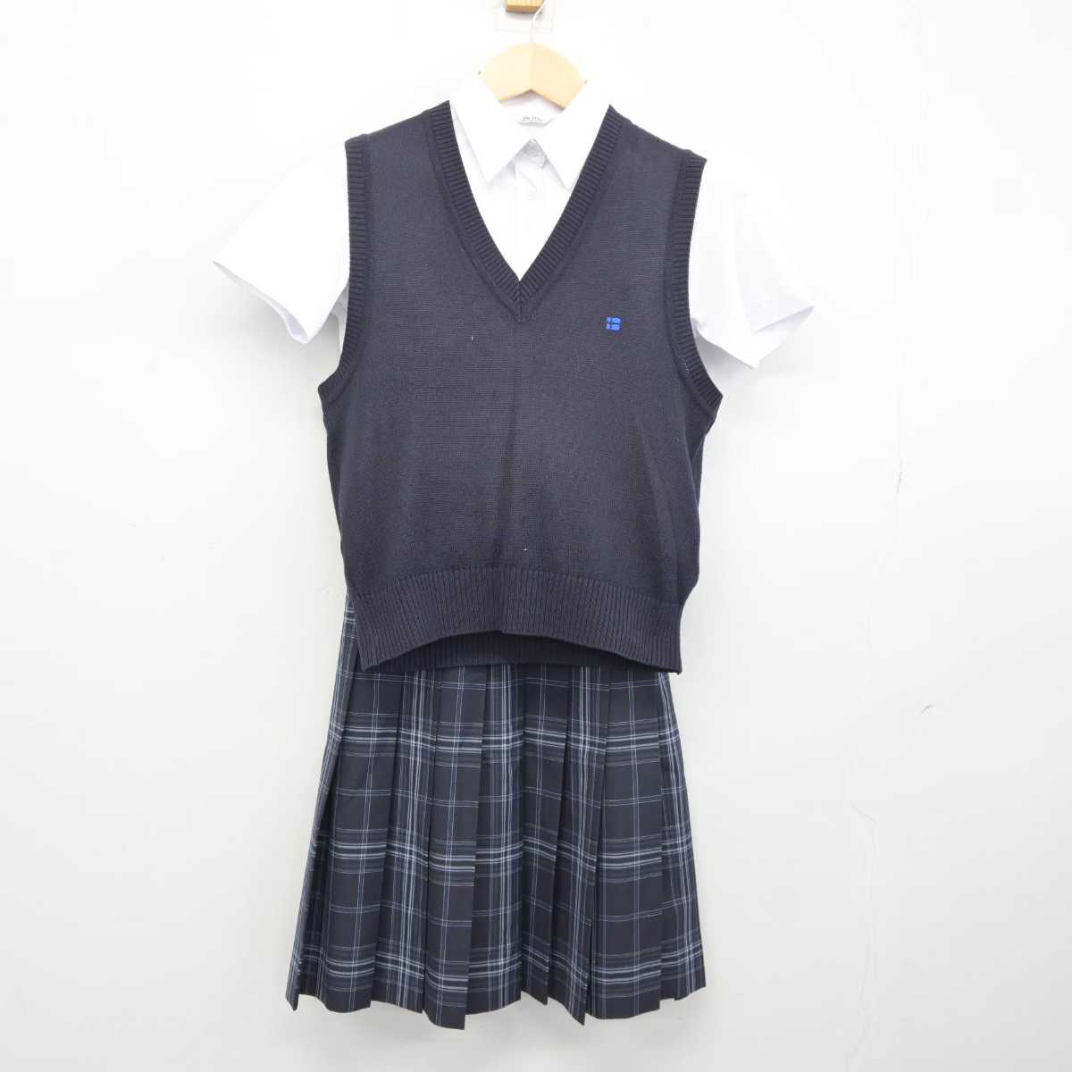 【中古】埼玉県 叡明高等学校 女子制服 3点 (ニットベスト・シャツ・スカート) sf044338