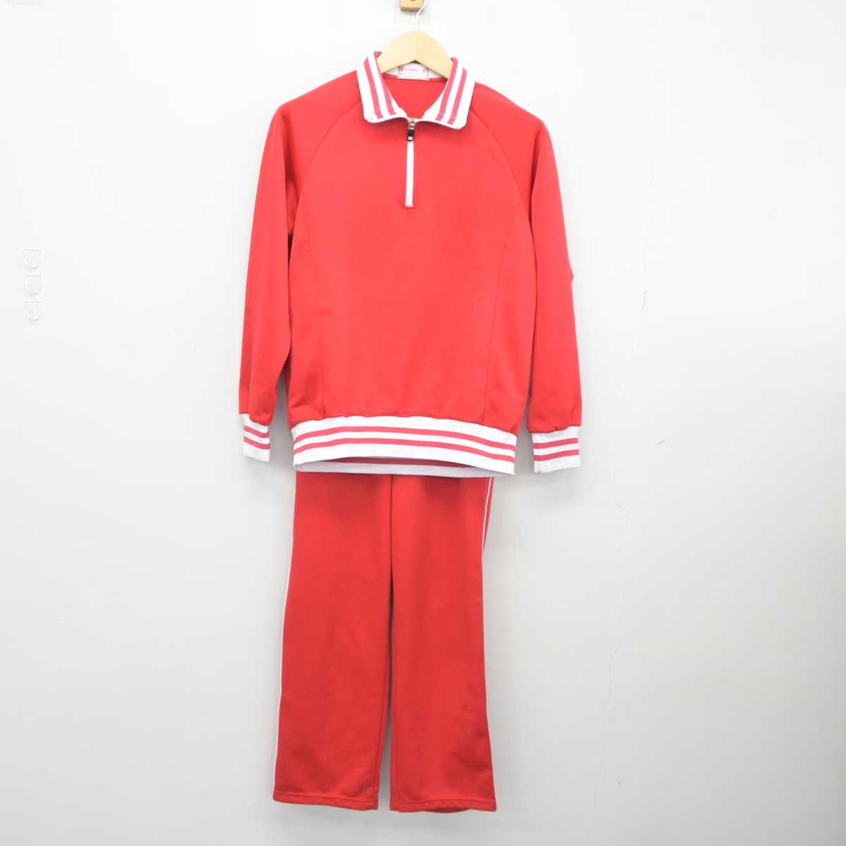 【中古】福岡県 博多女子高等学校 女子制服 2点 (ジャージ 上・ジャージ 下) sf044378