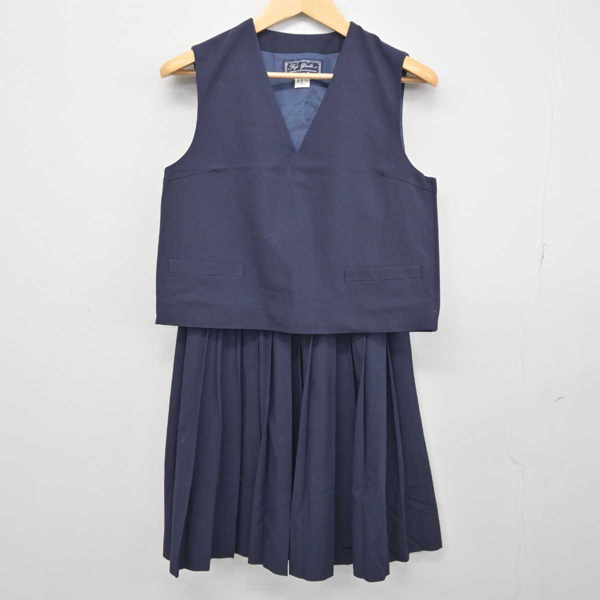 【中古】鳥取県 鳥取市立北中学校 女子制服 2点 (ベスト・スカート) sf044459