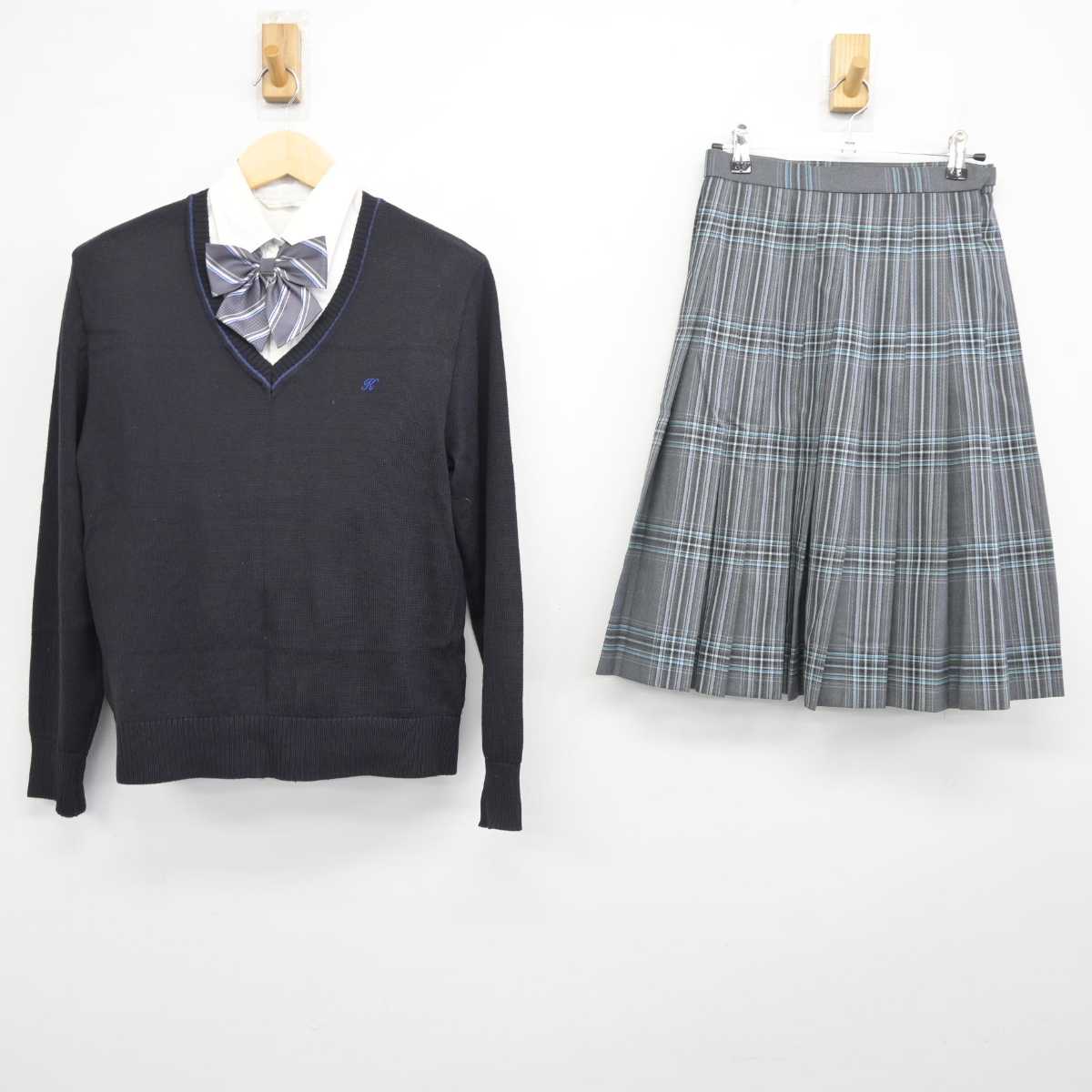 【中古】神奈川県 鵠沼高等学校 女子制服 4点 (ニット・シャツ・スカート) sf044476