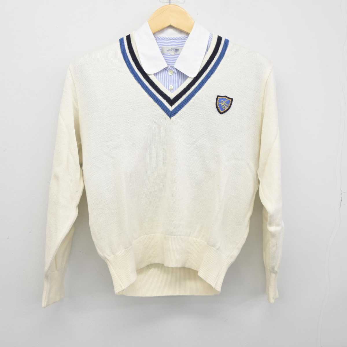 【中古】秋田県 秋田中央高等学校 女子制服 2点 (ニット・シャツ) sf044497