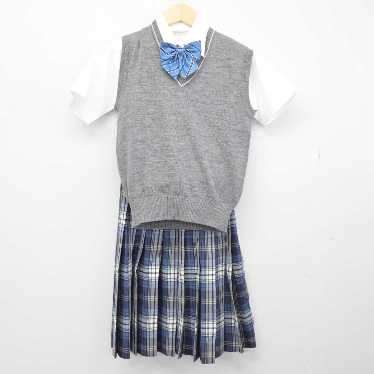 【中古】埼玉県 栄北高等学校 女子制服 4点 (ニットベスト・シャツ・スカート) sf044504