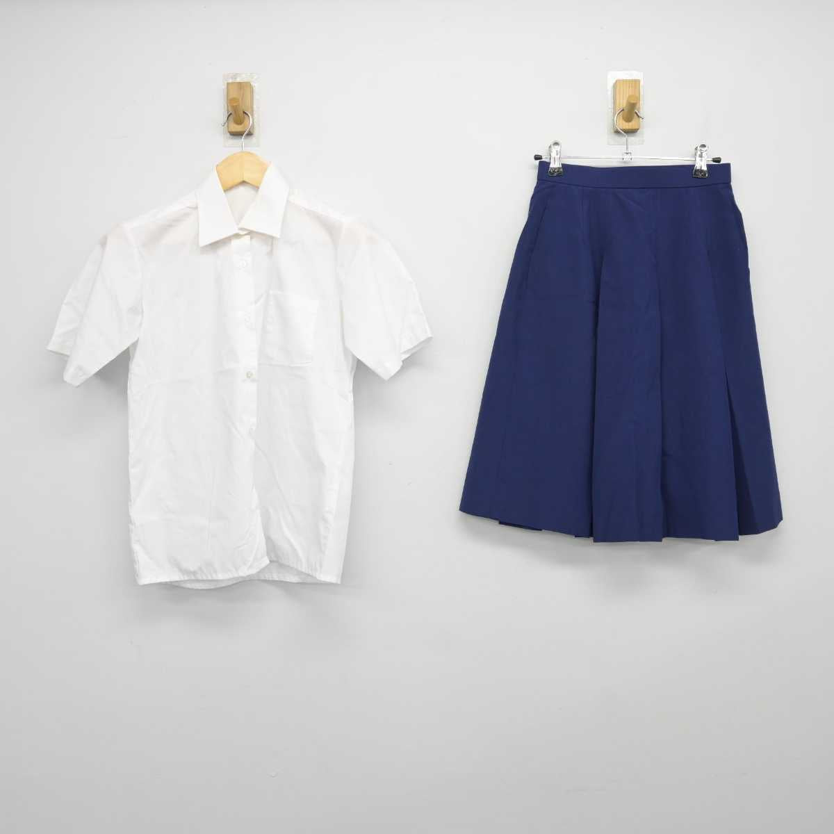 【中古】栃木県 大平南中学校 女子制服 2点 (シャツ・スカート) sf044527