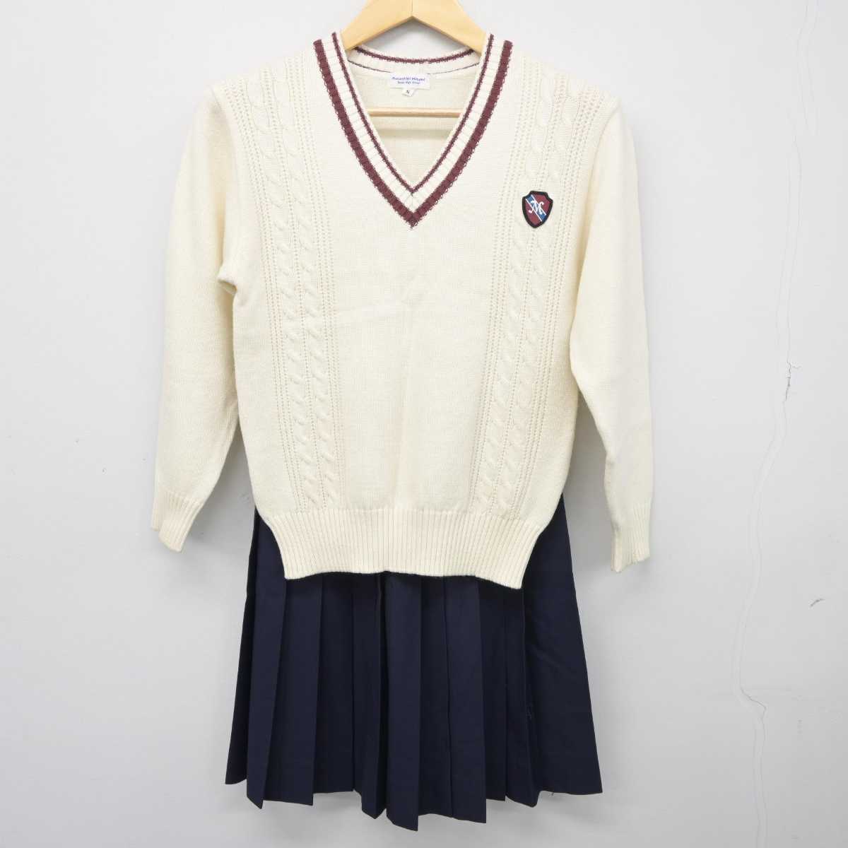 【中古】岡山県 倉敷南高等学校 女子制服 2点 (ニット・スカート) sf044564