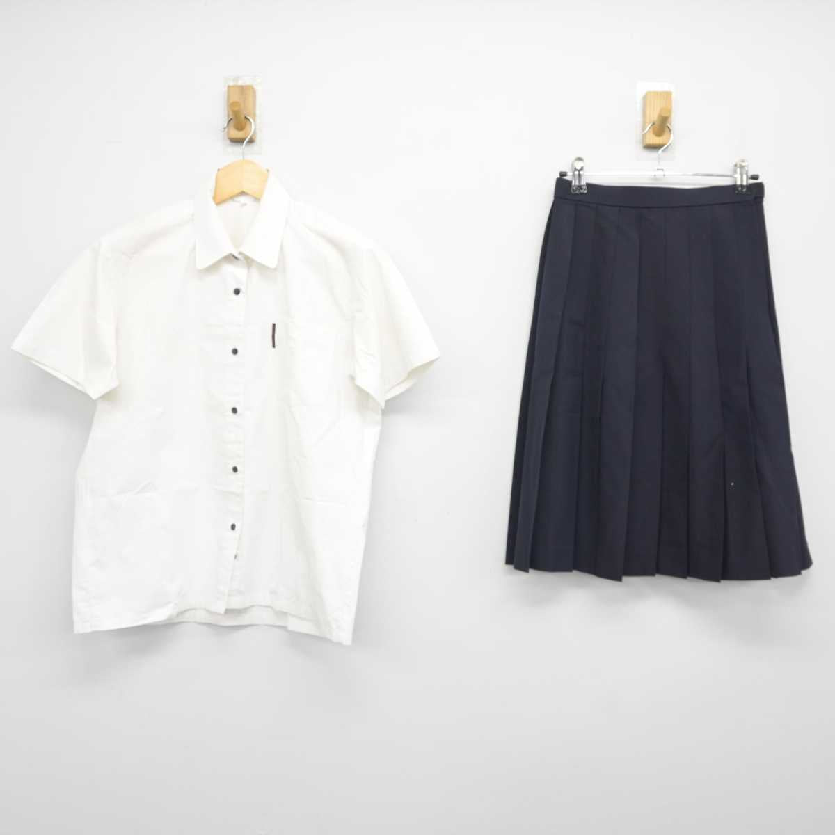 【中古】岡山県 倉敷南高等学校 女子制服 3点 (シャツ・スカート) sf044565