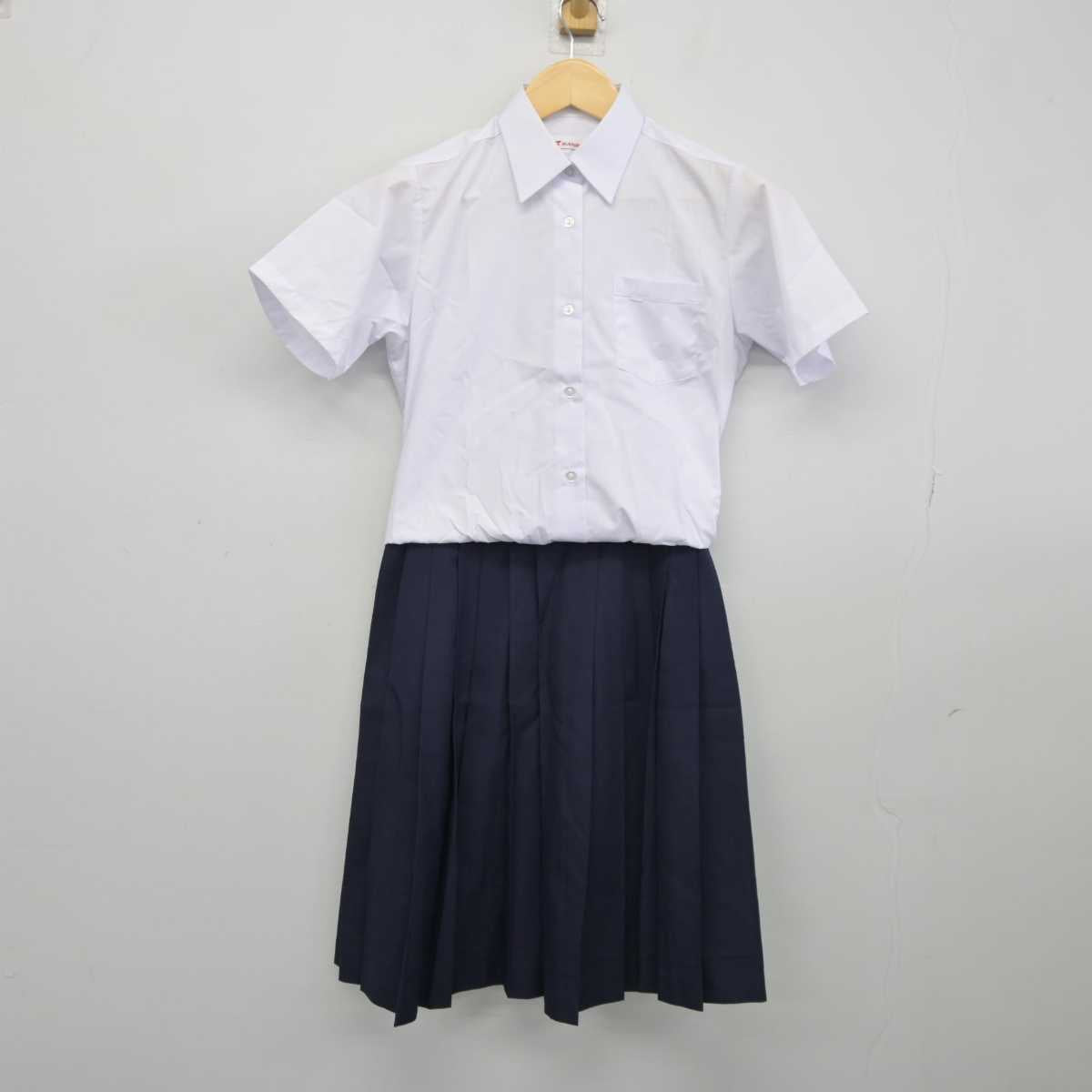 【中古】神奈川県 生田中学校 女子制服 3点 (シャツ・ベスト・スカート) sf044605