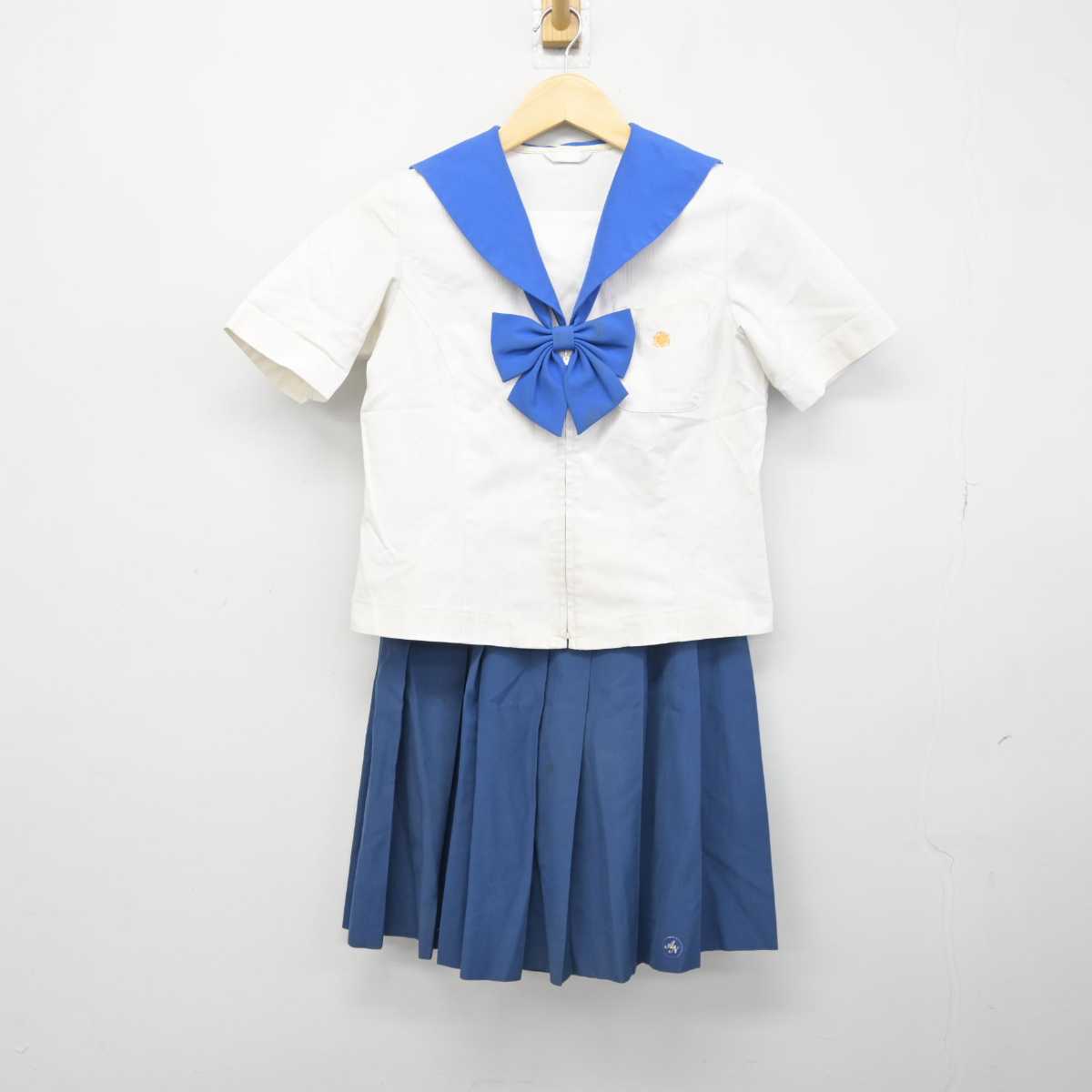 【中古】秋田県 秋田西高等学校 女子制服 3点 (セーラー服・スカート) sf044709