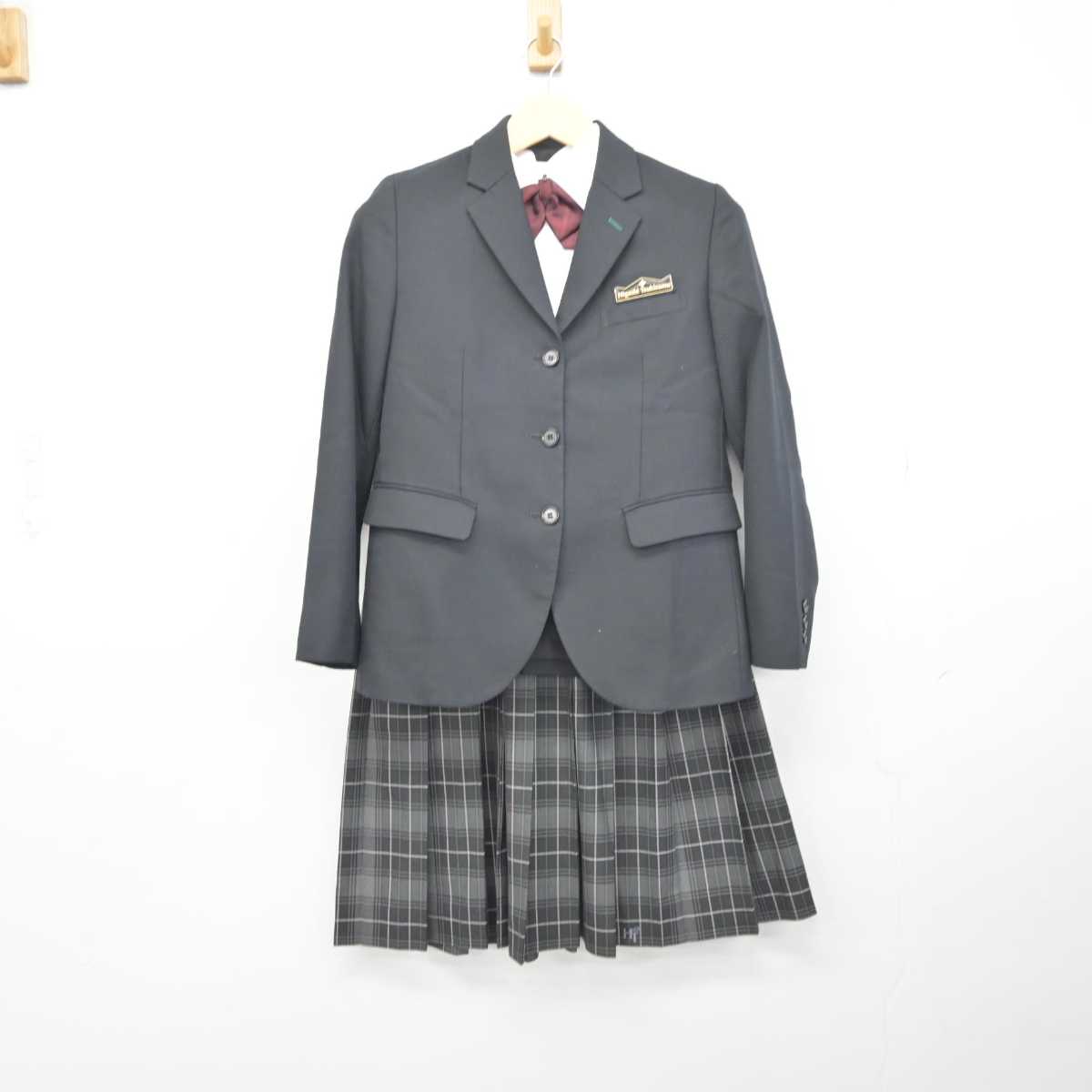 【中古】北海道 東月寒中学校 女子制服 4点 (ブレザー・シャツ・スカート) sf044713