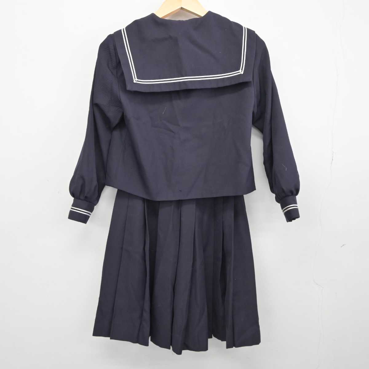【中古】福井県 成和中学校 女子制服 2点 (セーラー服・スカート) sf044804