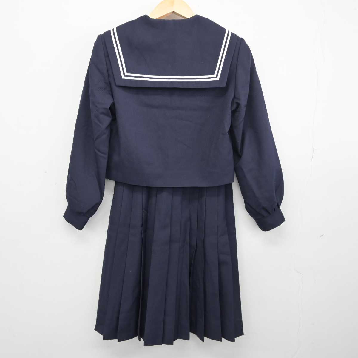 【中古】愛知県 富田中学校 女子制服 3点 (セーラー服・スカート) sf044819