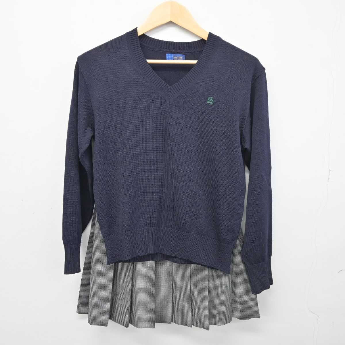 【中古】東京都 専修大学附属高等学校 女子制服 2点 (ニット・スカート) sf044856