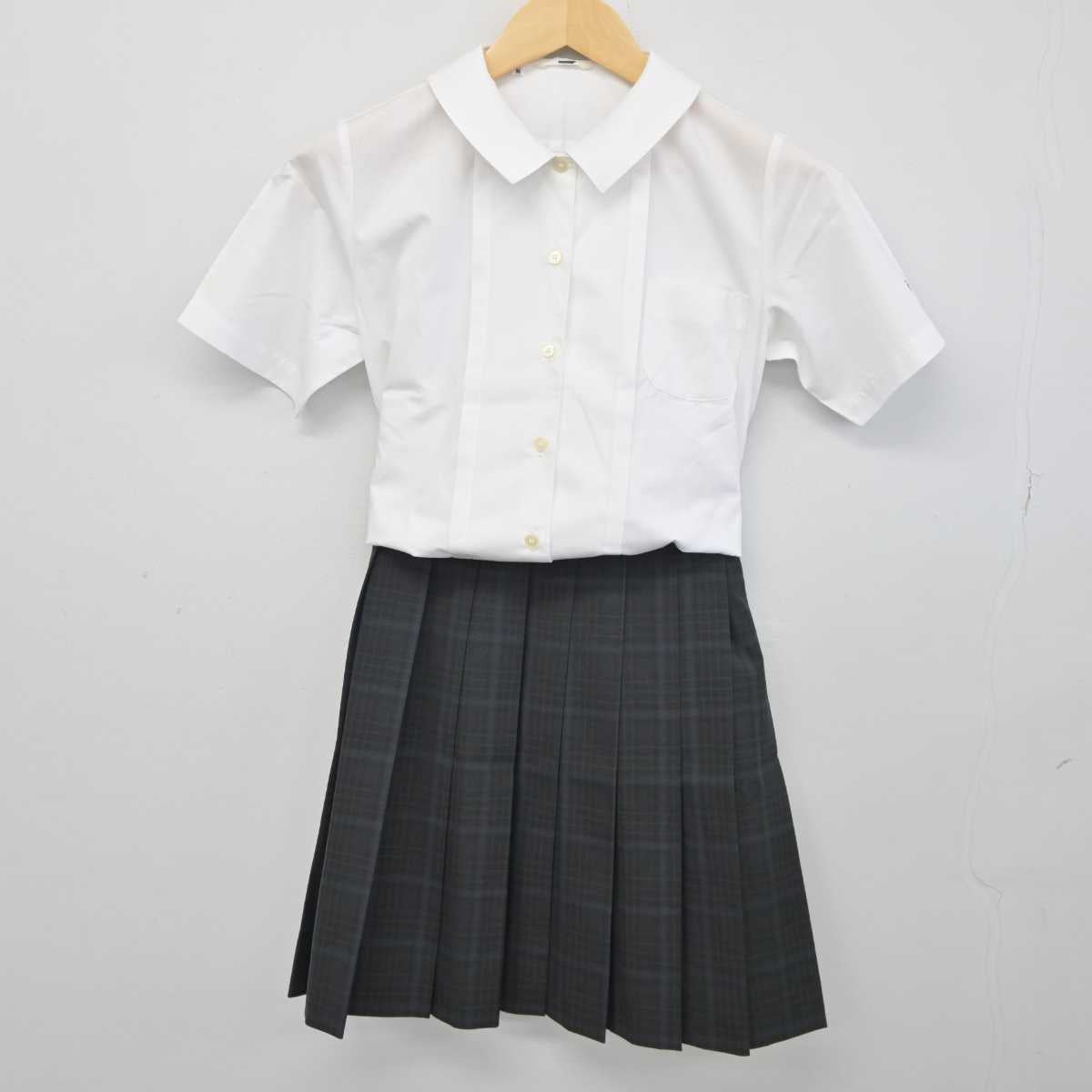 【中古】東京都 専修大学附属高等学校 女子制服 4点 (ニットベスト・シャツ・スカート) sf044857