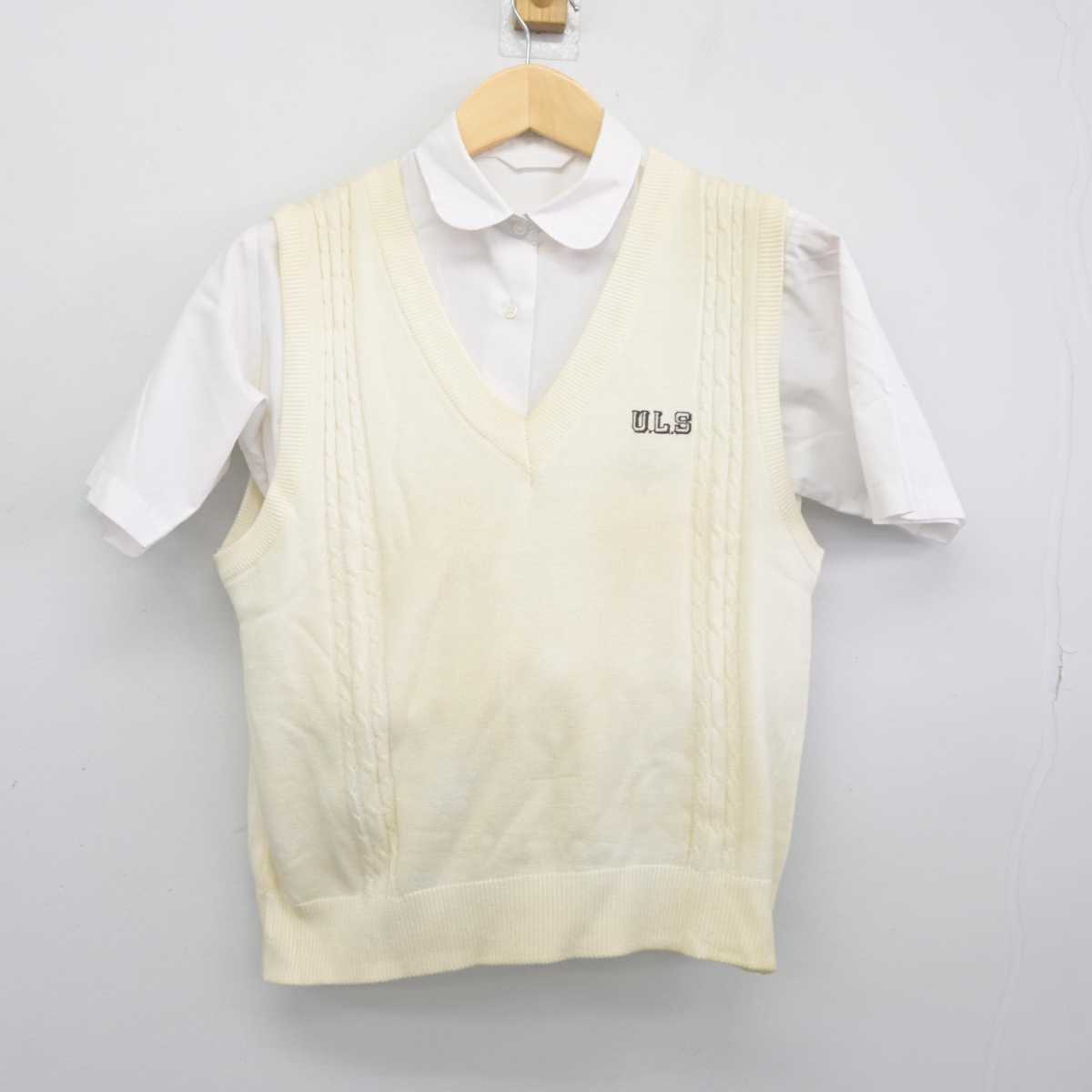 【中古】埼玉県 浦和ルーテル学院中学校 女子制服 3点 (シャツ・ニットベスト) sf044881