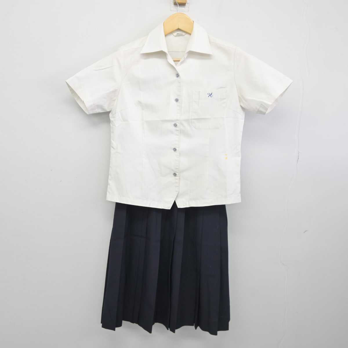 【中古】奈良県 橿原高等学校 女子制服 2点 (シャツ・スカート) sf044896