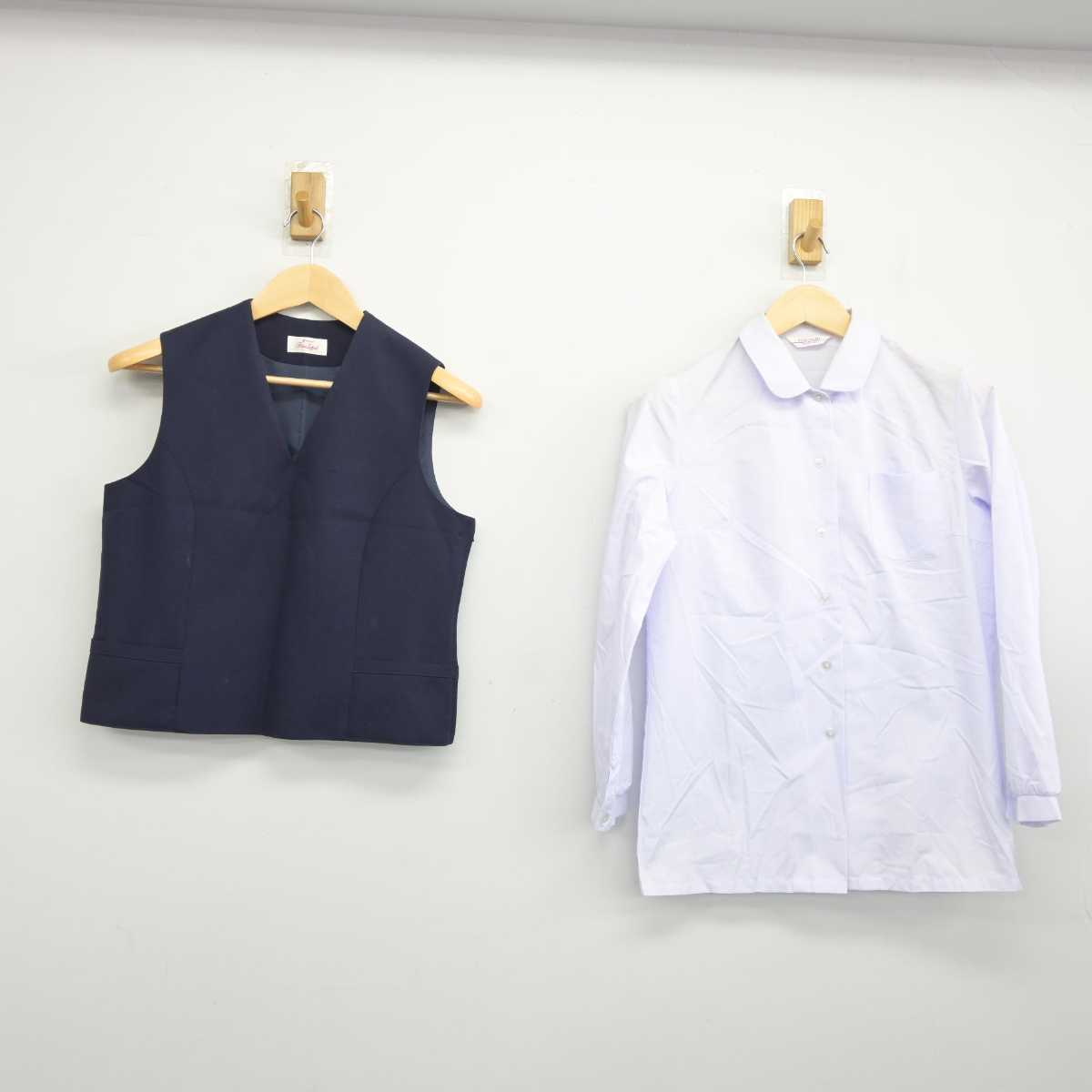 【中古】富山県 大沢野中学校 女子制服 2点 (シャツ・ベスト) sf044914