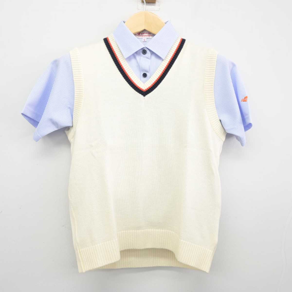 【中古】北海道 北海道科学大学高等学校 女子制服 2点 (ニットベスト・シャツ) sf045053