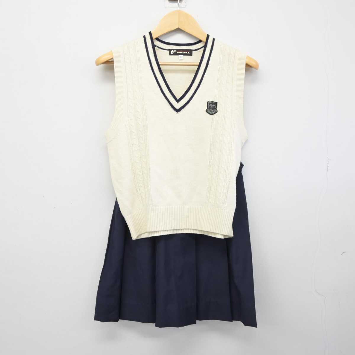 【中古】埼玉県 星野高等学校 女子制服 3点 (ニット・ニットベスト・スカート) sf045101