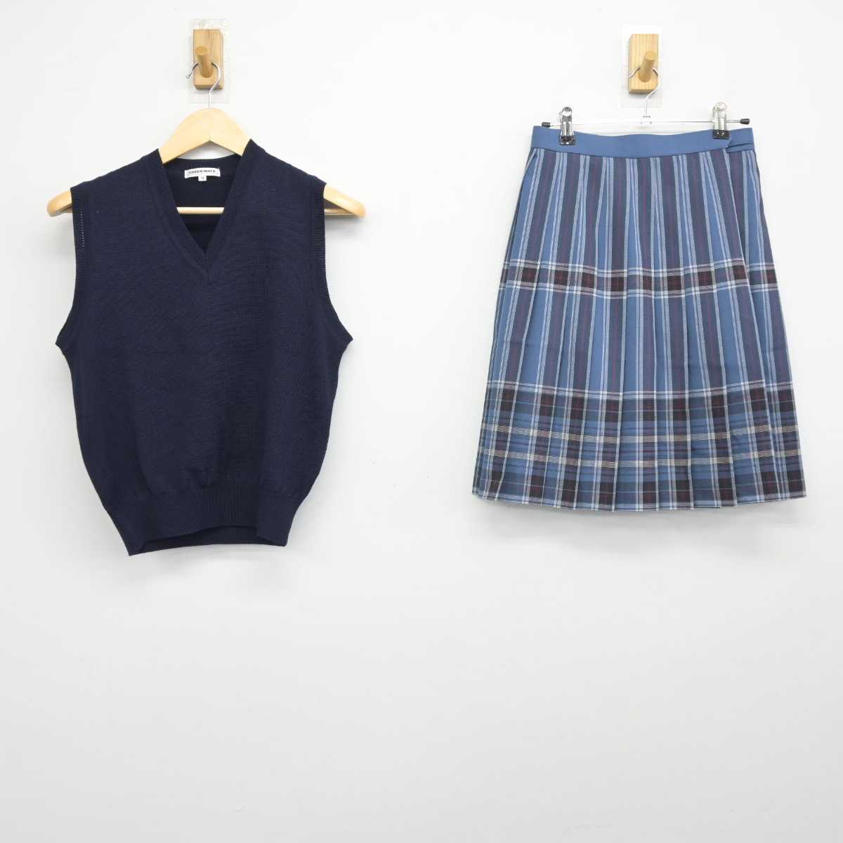 【中古】東京都 駒沢学園女子中学校 女子制服 2点 (ニットベスト・スカート) sf045111