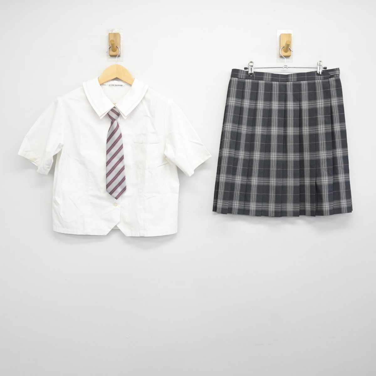 【中古】愛知県 中部大学第一高等学校 女子制服 3点 (シャツ・スカート) sf045117