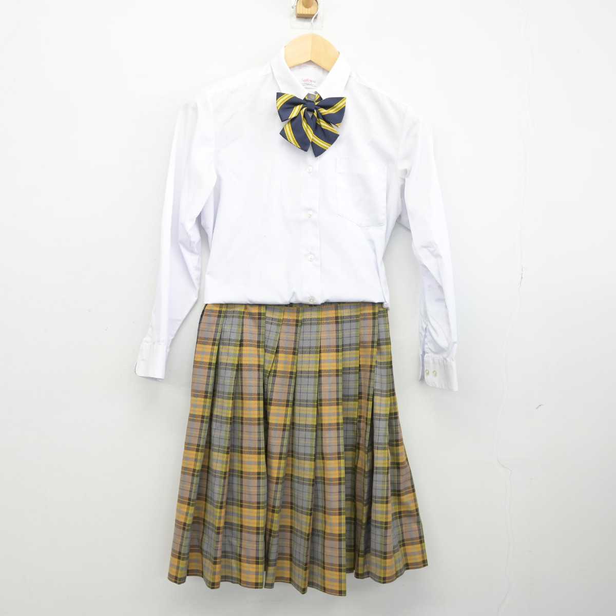 【中古】熊本県 開新高等学校 女子制服 4点 (ブレザー・シャツ・スカート) sf045247