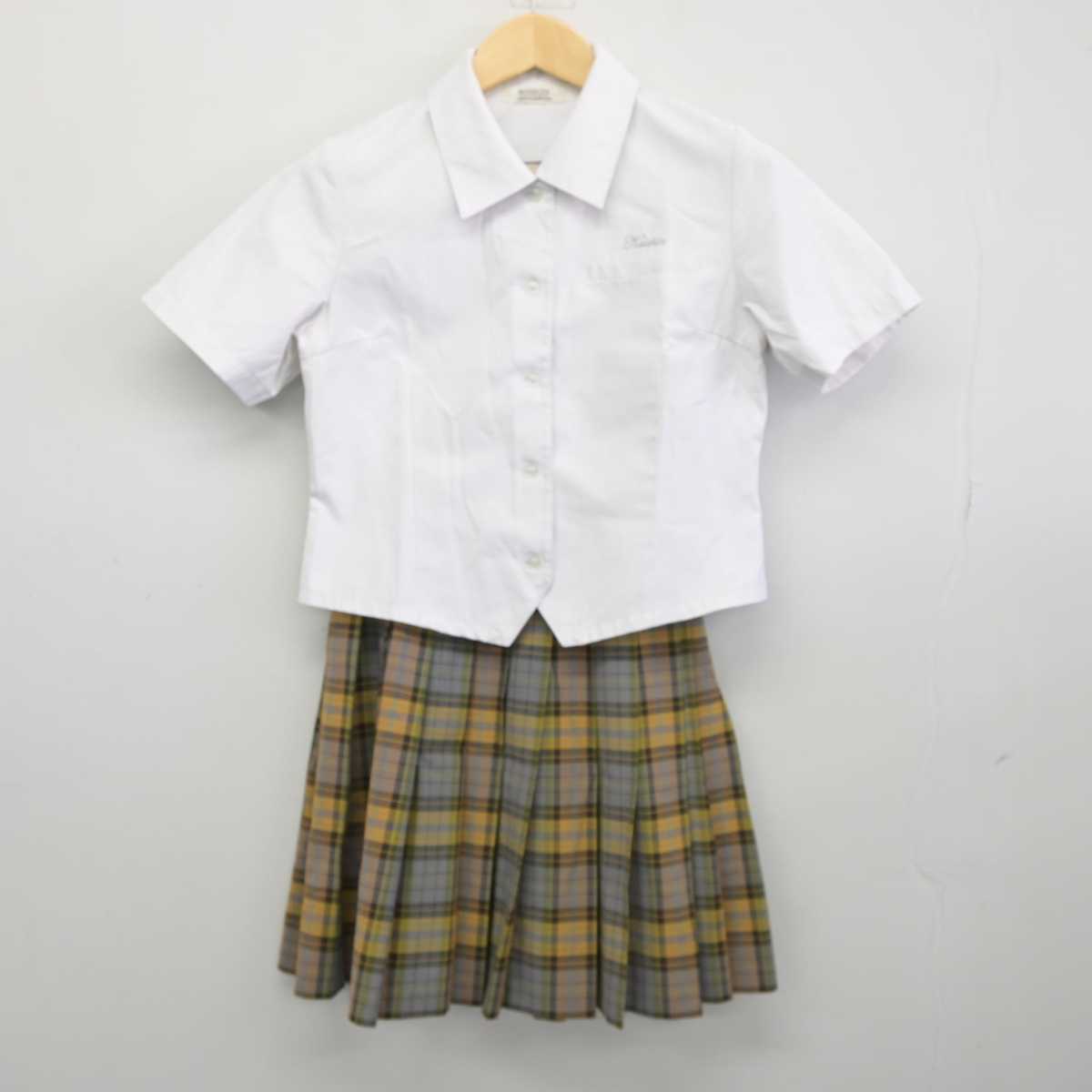 【中古】熊本県 開新高等学校 女子制服 2点 (シャツ・スカート) sf045249