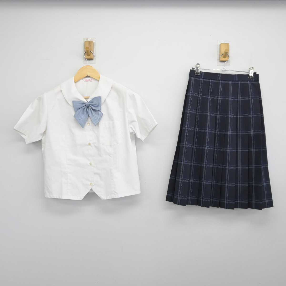 【中古】香川県 大手前高松高等学校 女子制服 3点 (シャツ・スカート) sf045317