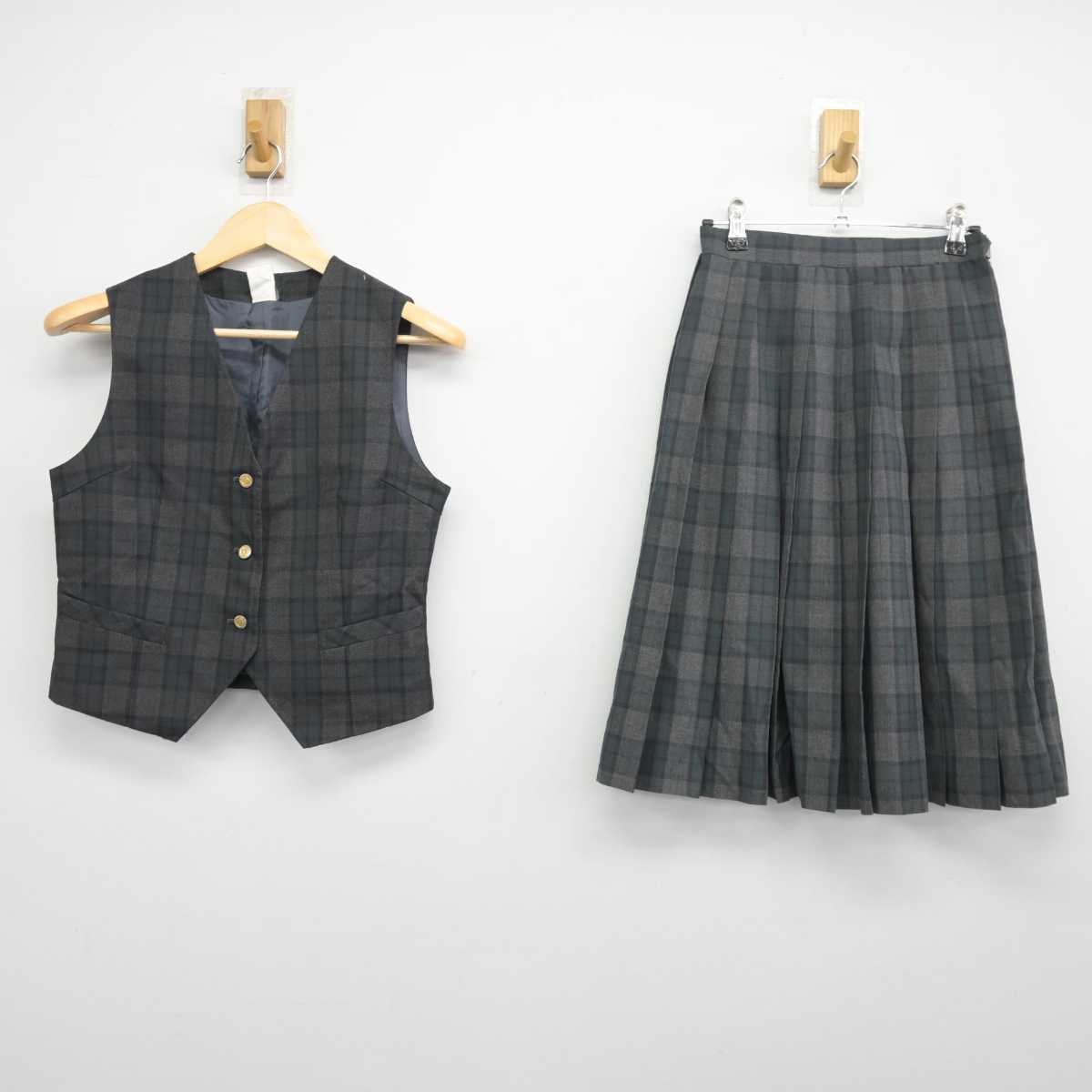 【中古】埼玉県 富士見市立西中学校 女子制服 2点 (ベスト・スカート) sf045339