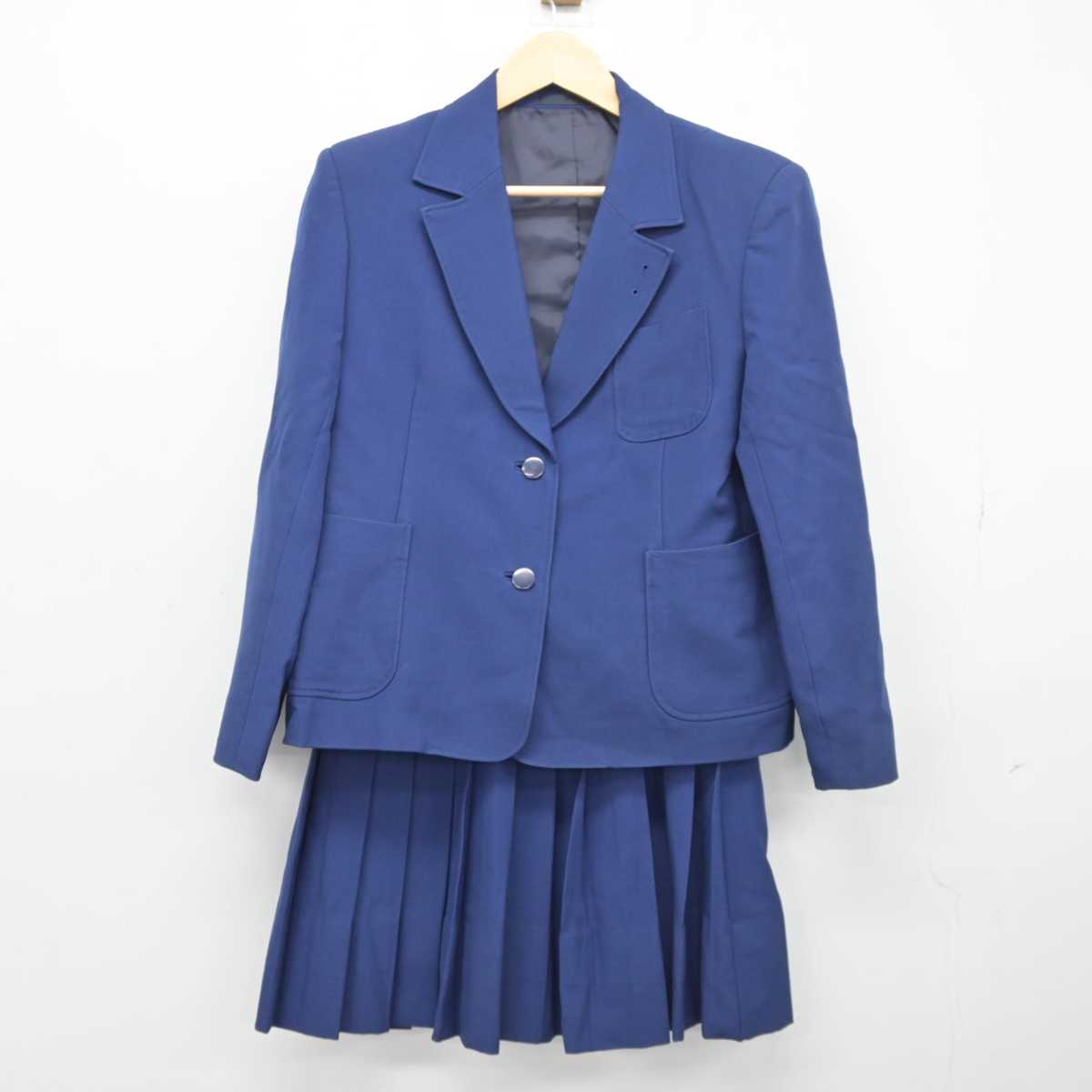 【中古】千葉県 松戸六実高等学校 女子制服 3点 (ブレザー・スカート) sf045381