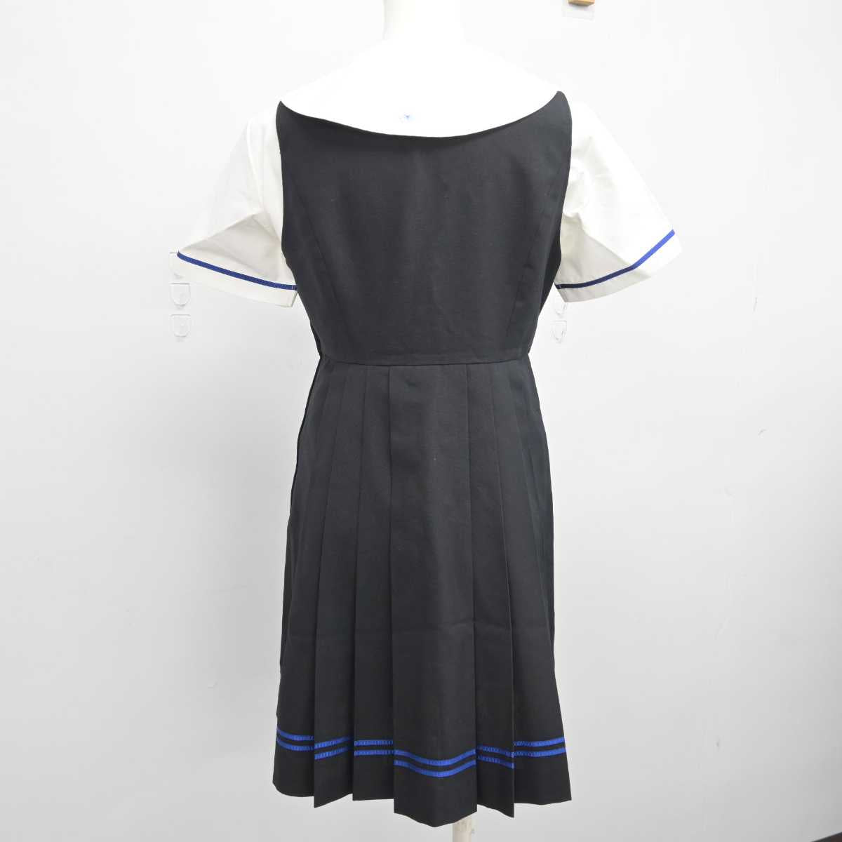 【中古】東京都 瀧野川女子学園高等学校 女子制服 2点 (シャツ・ジャンパースカート) sf045468