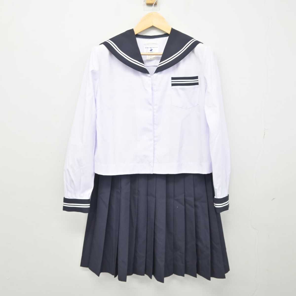 【中古】青森県 裾野中学校 女子制服 2点 (セーラー服・スカート) sf045482