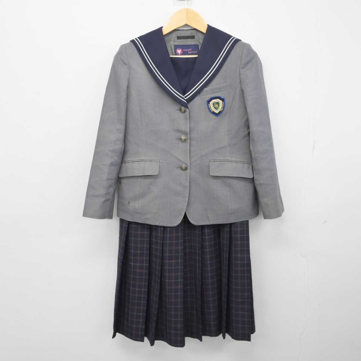 【中古】福岡県 精華女子高等学校 女子制服 2点 (ブレザー・ジャンパースカート) sf045505