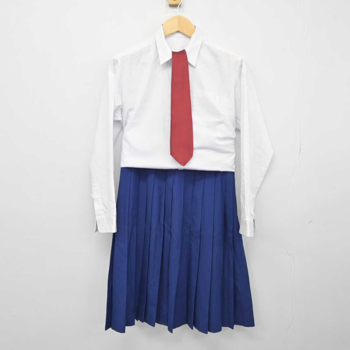 【中古】千葉県 船橋芝山高等学校 女子制服 4点 (ブレザー・シャツ・スカート) sf045506