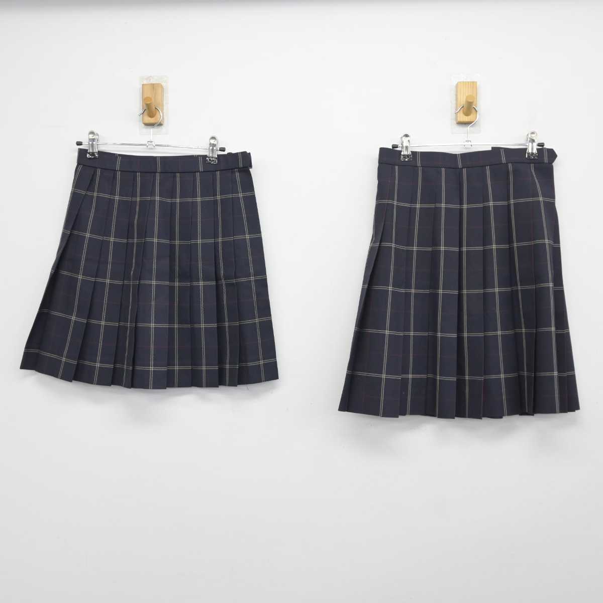 【中古】東京都 駒沢大学高等学校 女子制服 4点 (ブレザー・スカート・スカート) sf045528