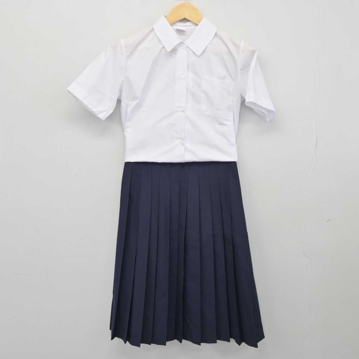 【中古】埼玉県 越谷市立光陽中学校 女子制服 2点 (シャツ・スカート) sf045532