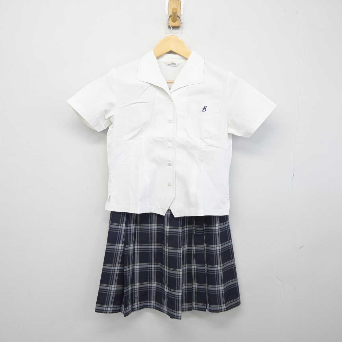 【中古】東京都 聖ドミニコ学院高等学校 女子制服 2点 (シャツ・スカート) sf045597