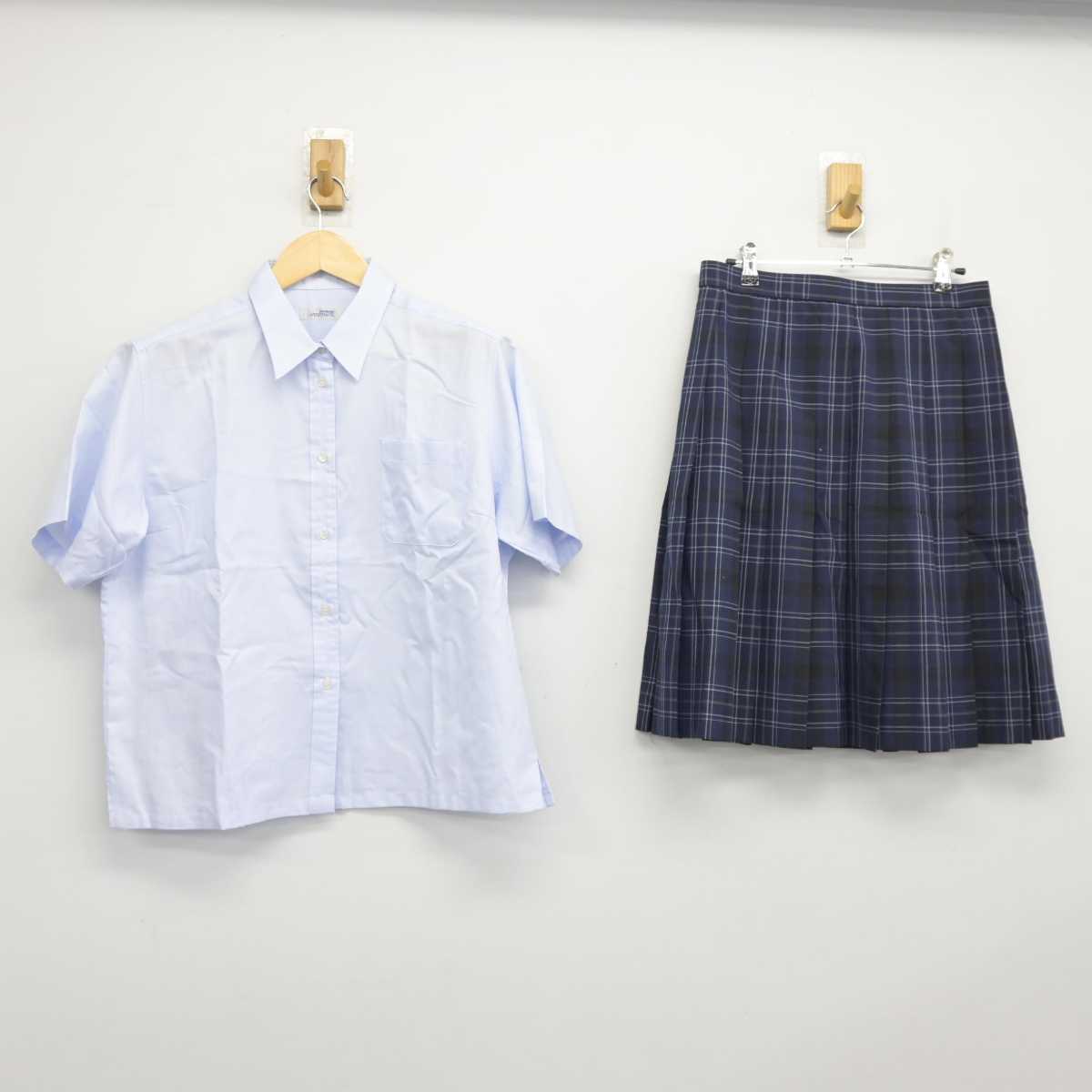 【中古】千葉県 興学社高等学院 女子制服 2点 (シャツ・スカート) sf045635