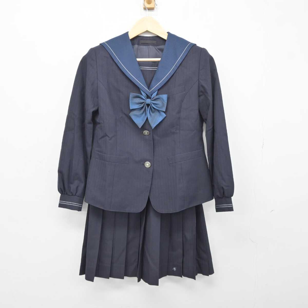 【中古】東京都 晴海総合高等学校 女子制服 3点 (セーラー服・スカート) sf045805